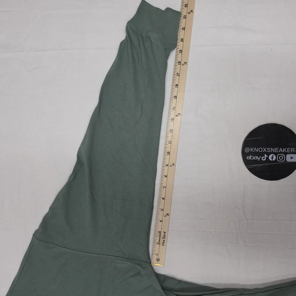 Nike ACG Stars Graphic Long Sleeve Shirt Green HV2176-364 Men's Size Large